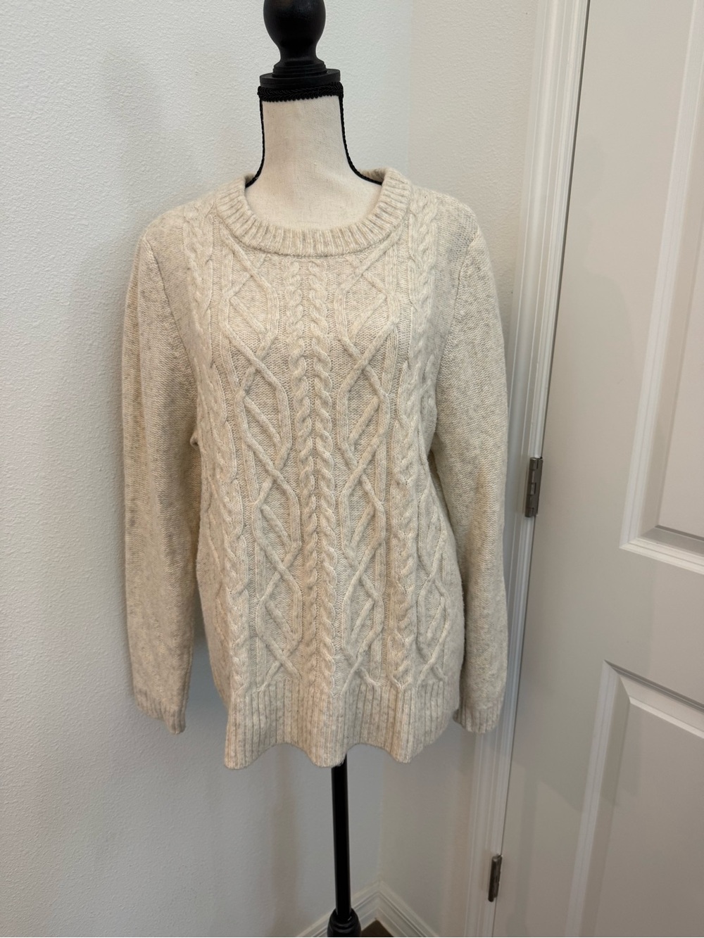 croft & barrow Cream Cable-Knit Crewneck Sweater